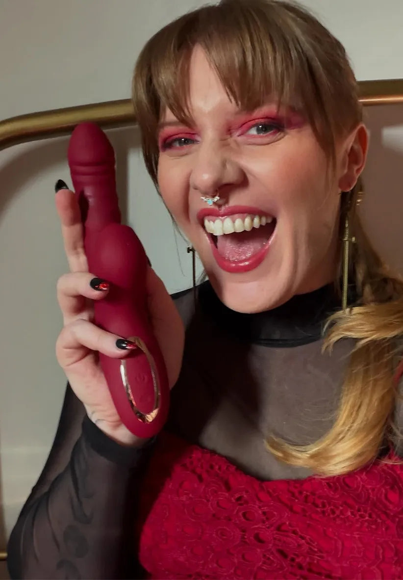 A KOL recommending Toendi vibrator Cherly