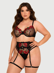 Orlaya Floral Embroidered Garter Set - Red