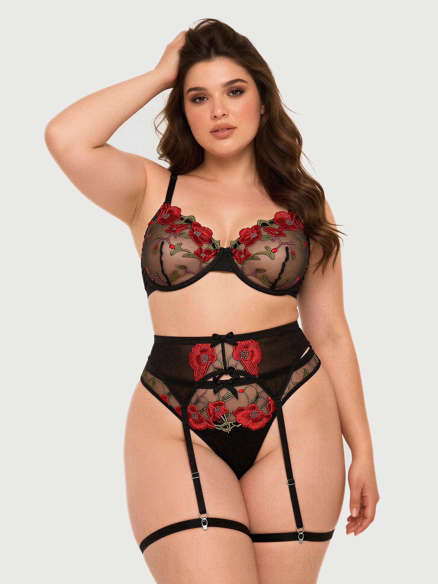 Orlaya Floral Embroidered Garter Set - Red